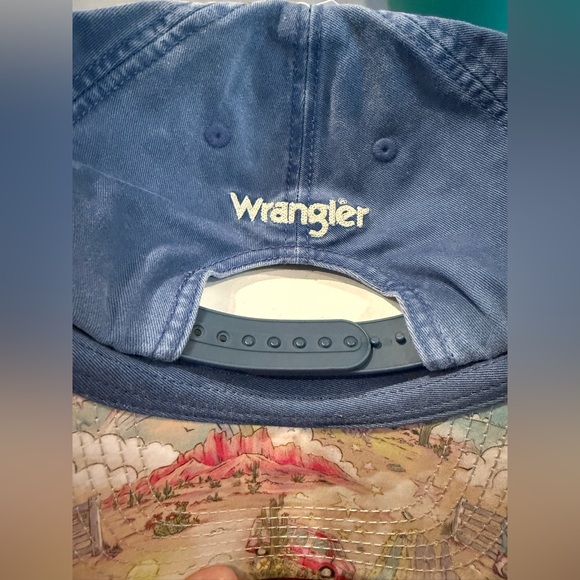 Wrangler Barbie Embroidered Snapback Adult Blue Washed Denim Hat NWT - Picture 4 of 9